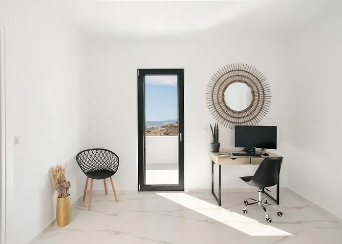 Villa Milagro 4br With Sea View Mikri Vigla