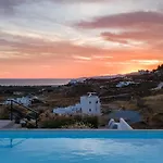 Milagro 4br With Sea View Вилла